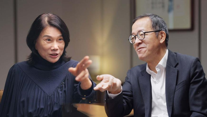 管家婆2025今晚开特兔费资料,刀郎邀请蒲松龄后人看演唱会,全面解答解释落实_尊享版V11.54